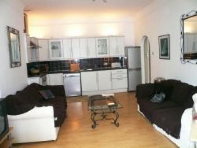 			A NEW MUST SEE INSTRUCTION, 2 Bedroom, 1 bath, 1 reception Flat			 Finchley Road, FINCHLEY ROAD